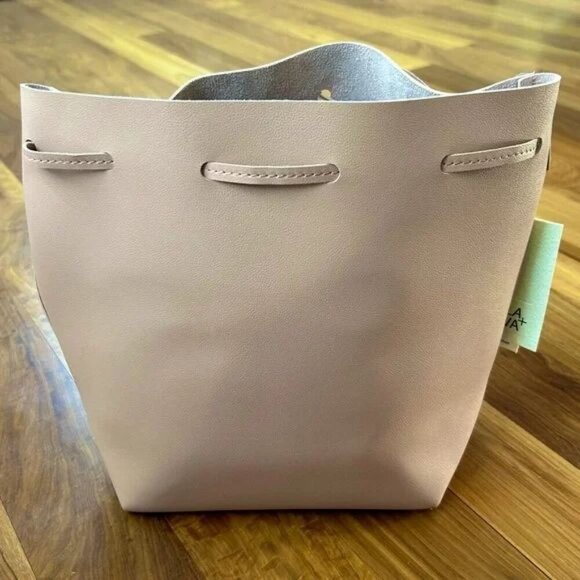 NWT Kayla + Ava | Women’s dusty rose crossbody bow tie bucket bag, vegan leather - Picture 3 of 11